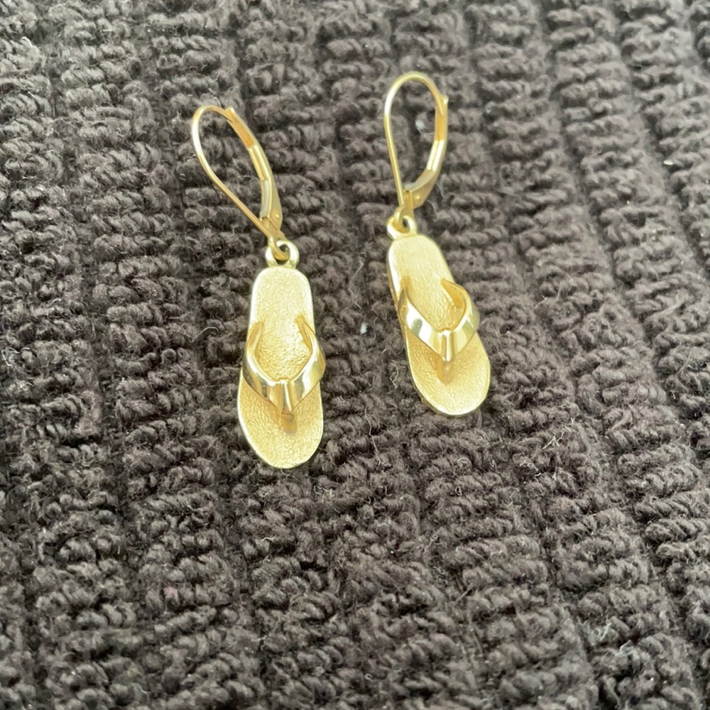 14k flip flop earrings